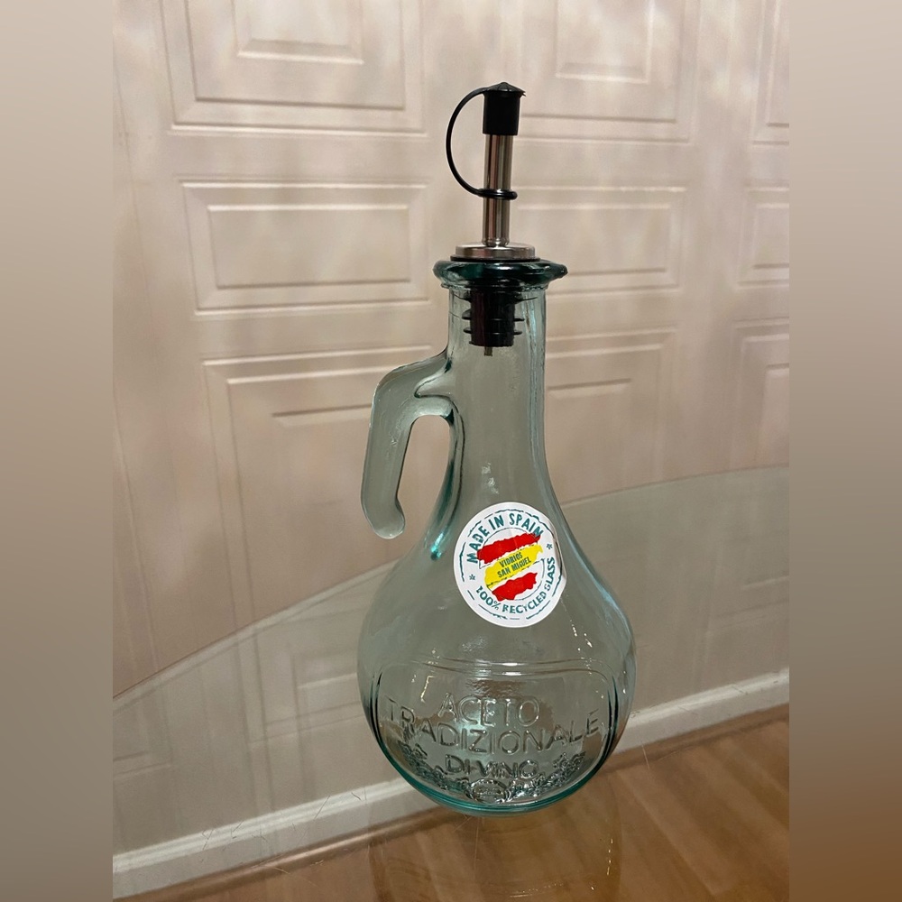 Vidrios San Miguel Handle Oil &  Dispenser 100% Recycled Glass Brand New